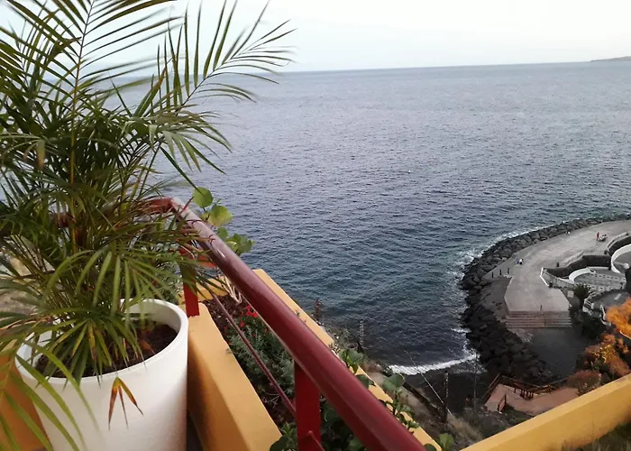 Con Terraza Y Vistas Al Mar Tabaiba